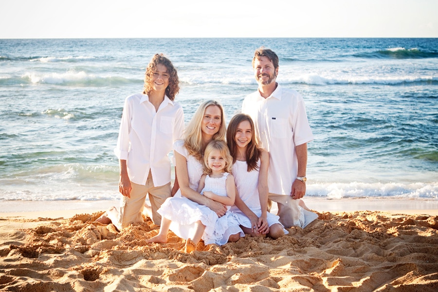 Hawaii Beach Photos, family portrait at Sandy Beach
