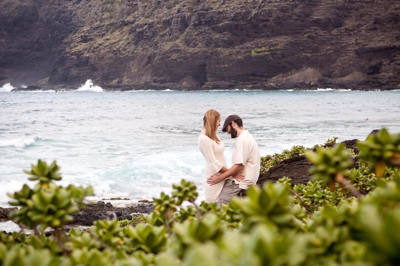 Engagement photos on Sandy Beach and Makapu'u in Honolulu, Hawaii.