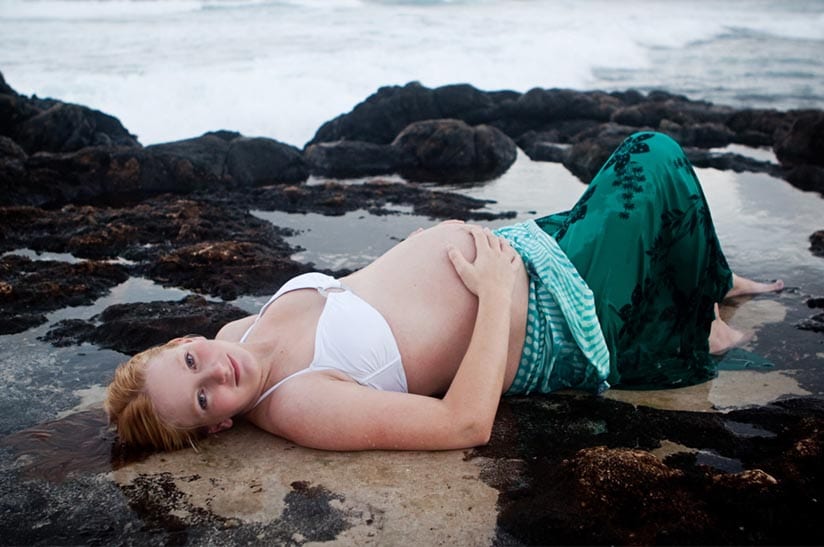 Hawaii Beach Photos portrait of a pregnant woman on the beach