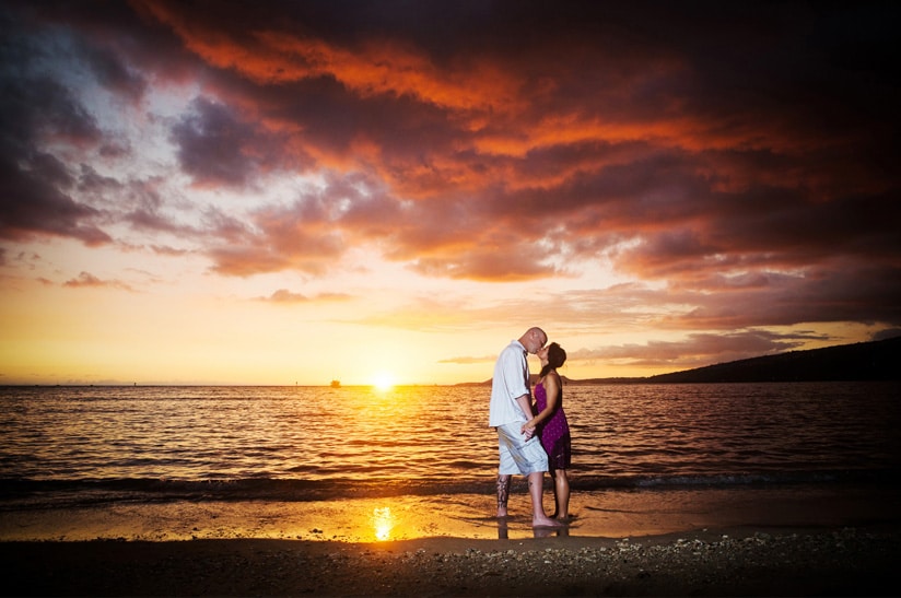 Engagement portrait taken at sunset in the lovely neighborhood of Portlock in Honolulu, Hawaii.